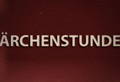 MÄRCHENSTUNDE