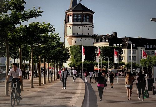 „STUDENT“ Tour Düsseldorf