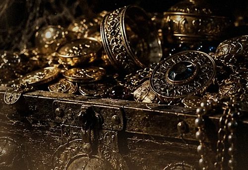 THE CURSED MEDALLION