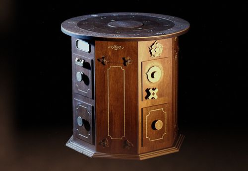The Magic Puzzle Table