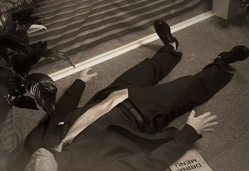 Who Killed Bugsy Marlowe? Virtual with no Game Master