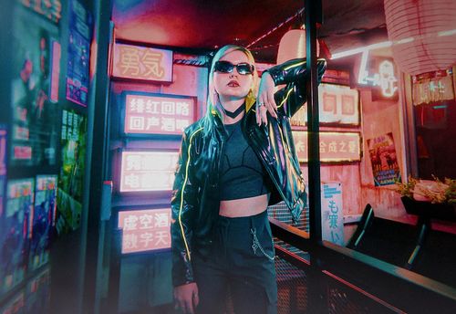 Neon Hawk