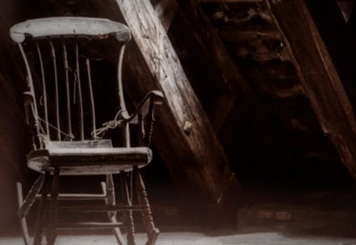 AOPI : Haunted Sorority