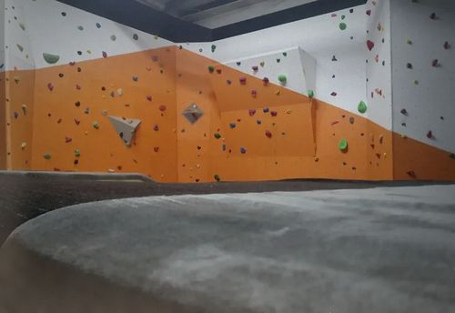 Angle Bouldering Wall