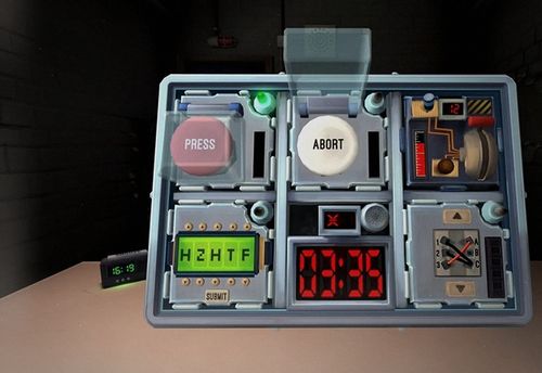 Keep Talking and Nobody Explodes