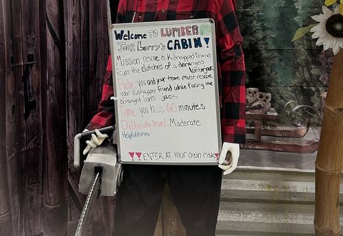 Escape from Lumberjack Larry's Cabin