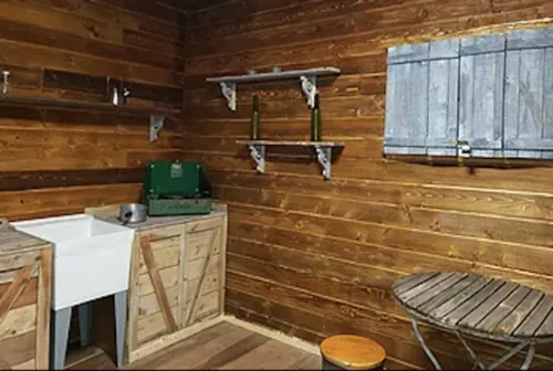 Hut 51