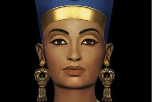 The Secret of Nefertiti