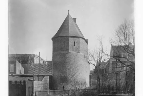 De Bagijnetoren